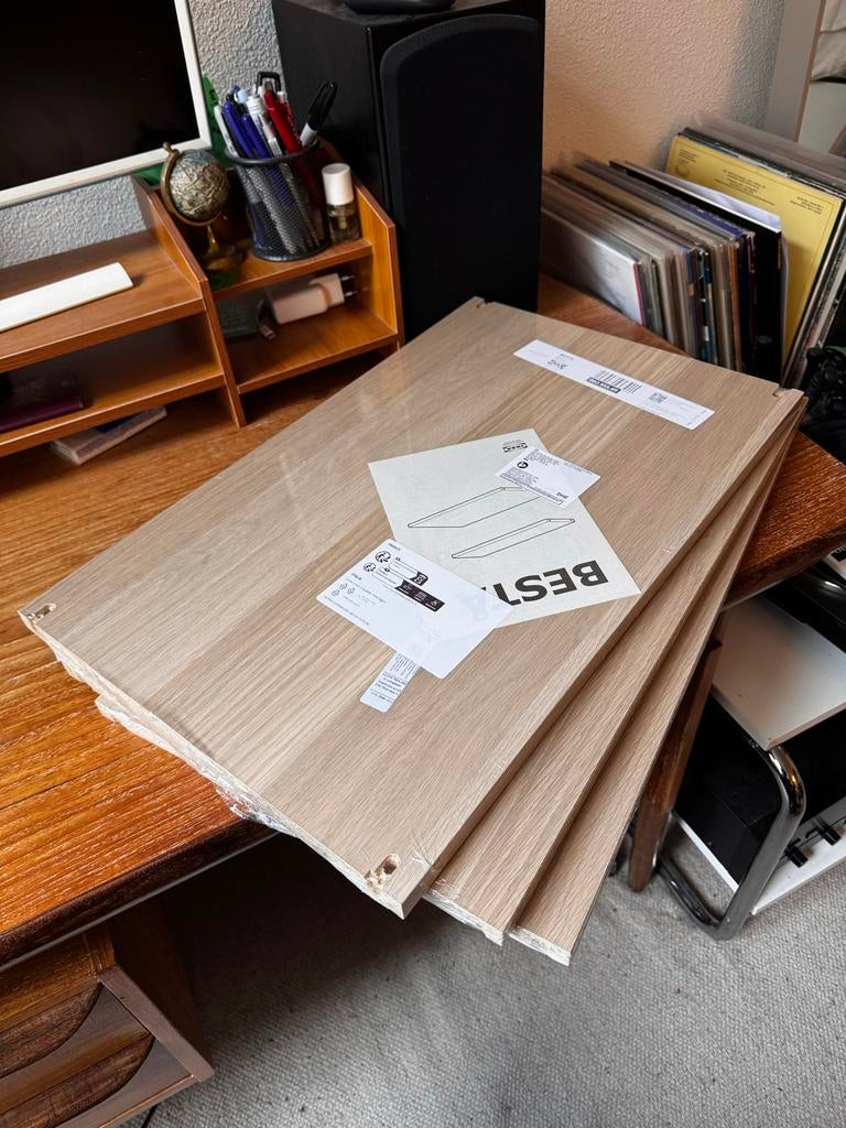 IKEA BESTA planken eiken effect 3 stuks nieuw in verpakking, Ophalen of Verzenden, Nieuw