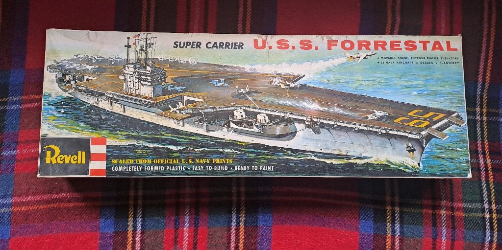 Revell 1/540 USS Forrestal, Ophalen of Verzenden, 1:200 of kleiner, Revell