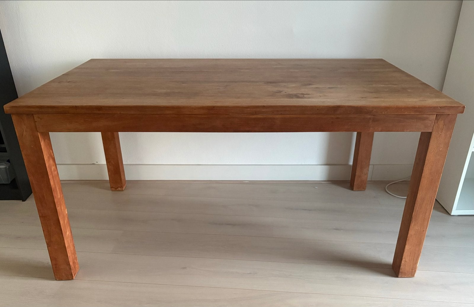 Prachtige AnTeak eettafel 160x90cm, robuuste poten, Ophalen