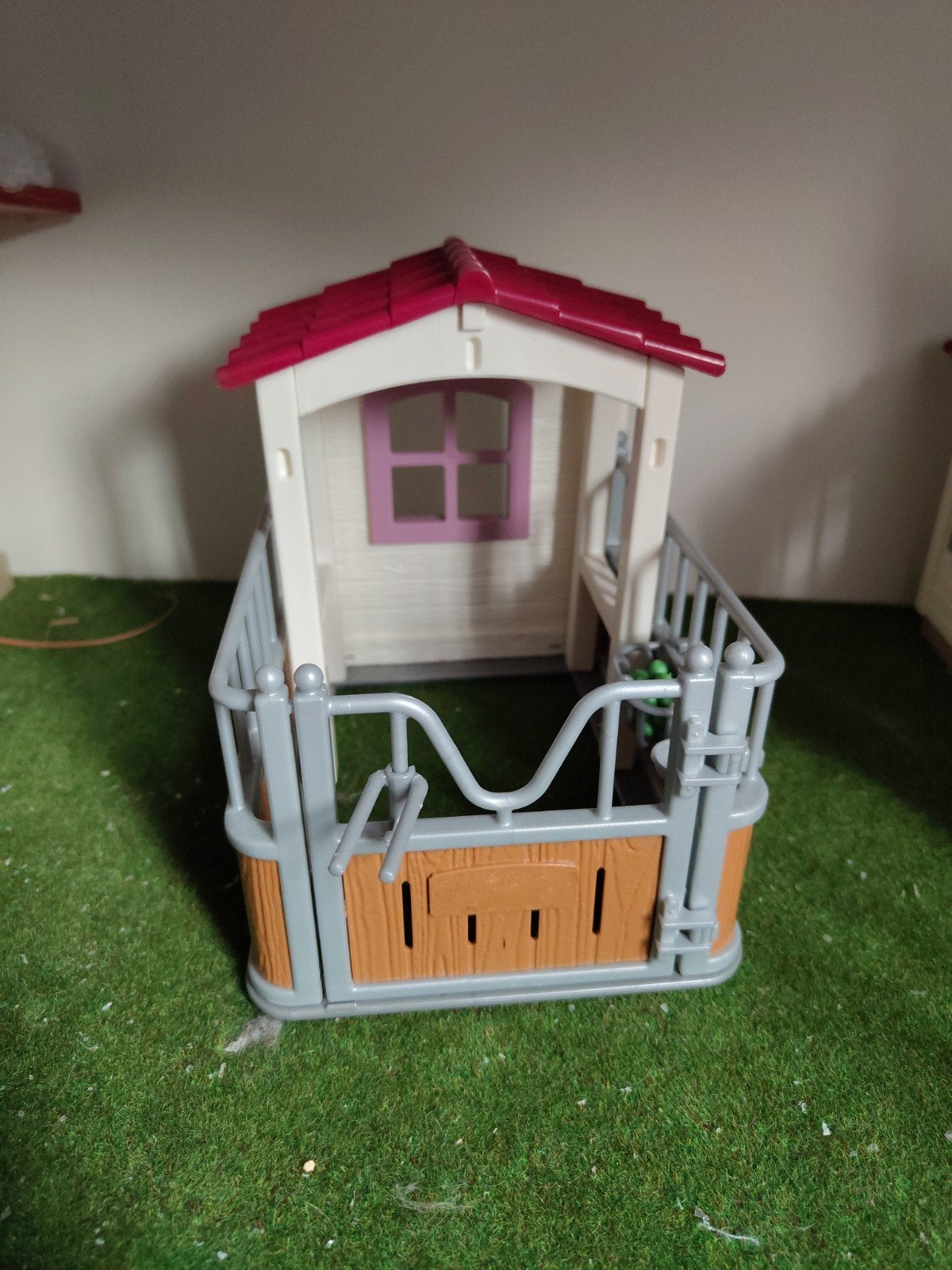 Schleich paardenstal met afdakje, Ophalen of Verzenden, Zo goed als nieuw, Paard, Beeldje of Figuurtje