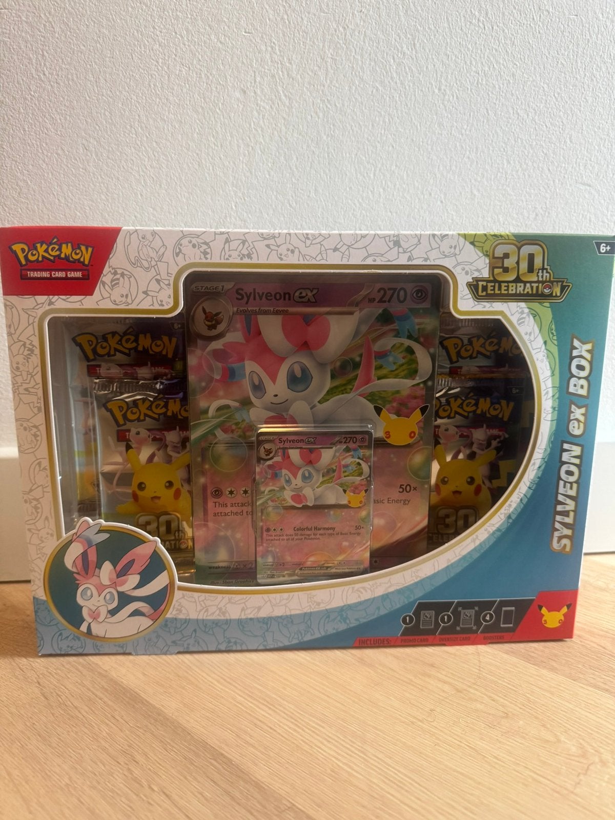 Pokemon | 30th Celebration Sylveon ex box (nieuw), Ophalen of Verzenden, Nieuw