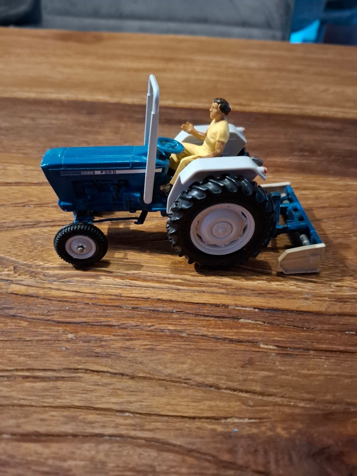 te koop britains ford 6600, Ophalen of Verzenden, Zo goed als nieuw, Tractor of Landbouw, Britains