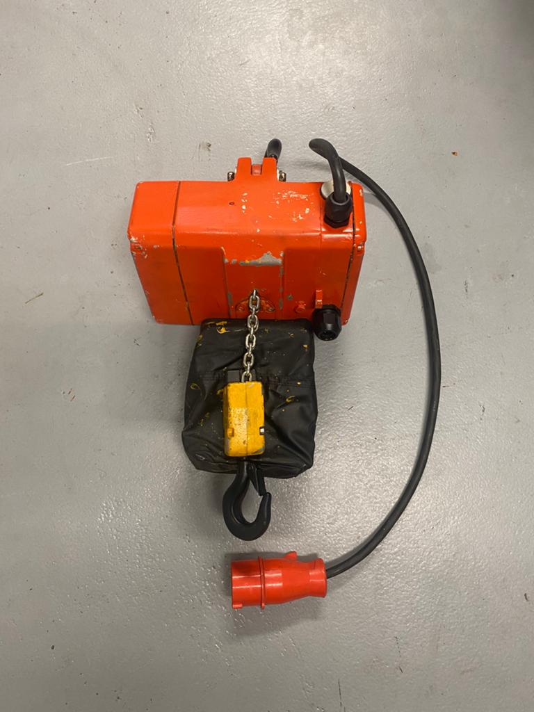 Elektrische kettingtakel REMA 250kg, Ophalen, Gebruikt, Elektrisch