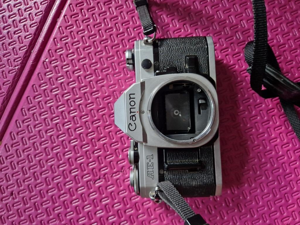 Canon AE-1, Audio, Tv en Foto, Fotocamera's Analoog, Ophalen of Verzenden, Gebruikt, Spiegelreflex, Canon