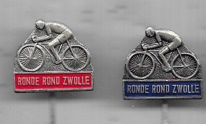 2 X RONDE VAN ZWOLLE FIETS SPELDEN, Ophalen of Verzenden, Gebruikt, Sport, Speldje of Pin