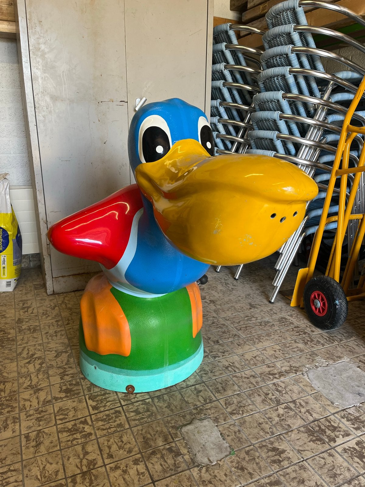 Leuke waterspuiter in de vorm van een pelikaan, Ophalen, Zo goed als nieuw, Overige typen