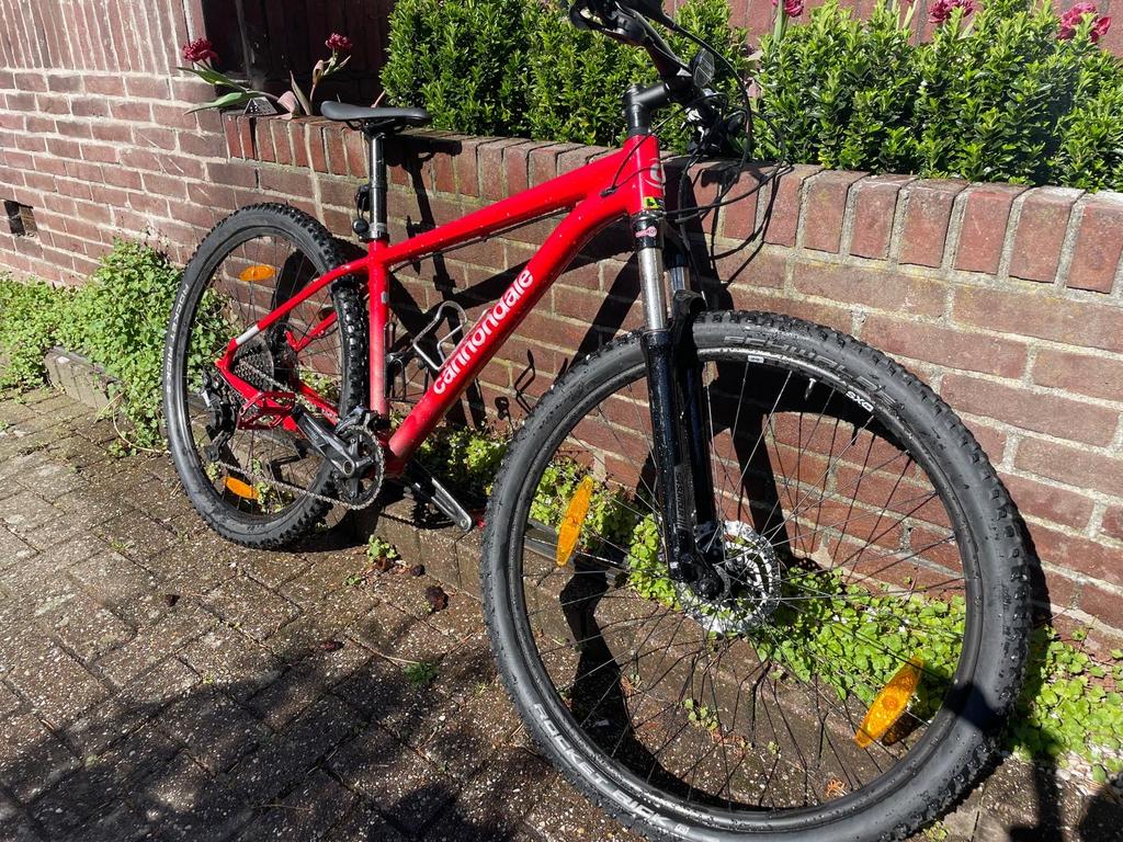 MTB Cannondale Trail 5 2023 - Zo goed als nieuw, Fietsen en Brommers, Fietsen | Mountainbikes en ATB, Overige merken, Hardtail