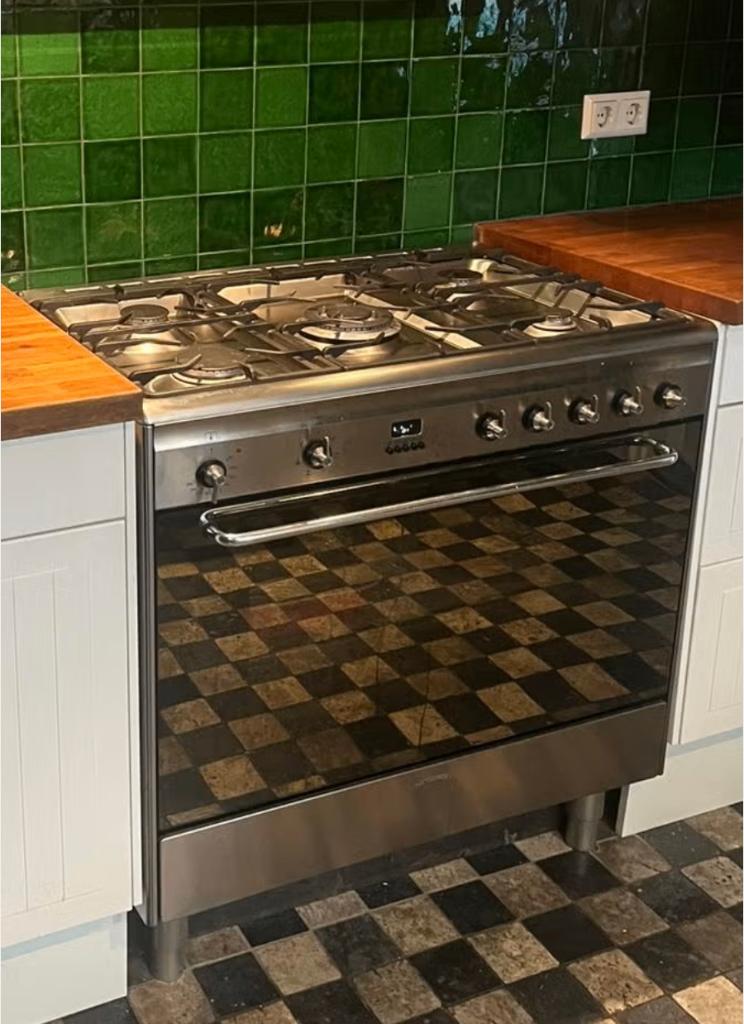 SMEG gasfornuis - 5 pitten, Witgoed en Apparatuur, Fornuizen, Ophalen, Gebruikt, 60 cm of meer, Gas