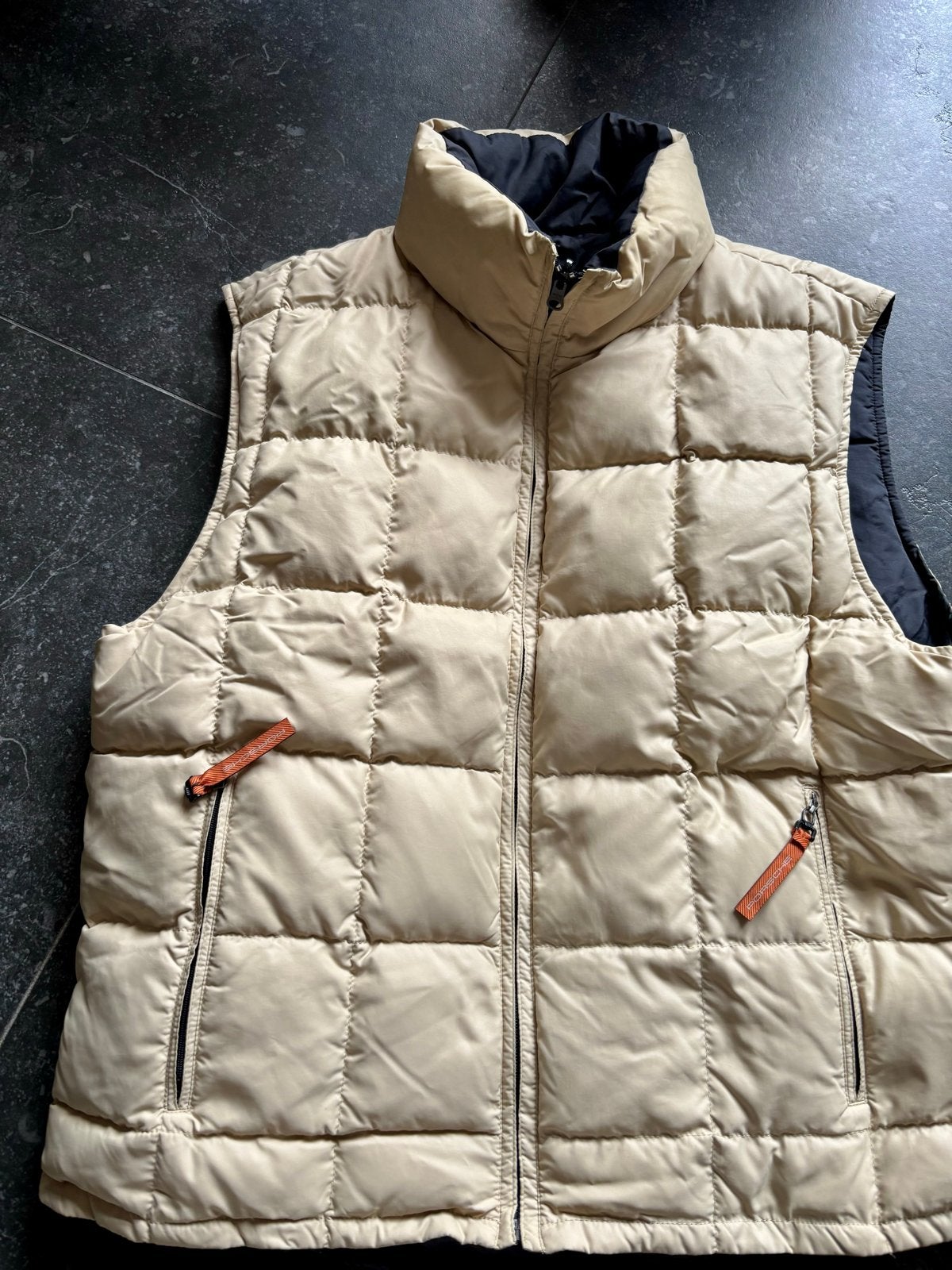 Origineel Porsche bodywarmer maat L twee kanten draagbaar, Kleding | Heren, Ophalen of Verzenden, Zo goed als nieuw, Maat 52/54 (L)