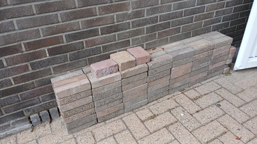 Gebruikte kleine betonklinkers voor tuin of oprit, Tuin en Terras, Gebruikt, Klinkers, Beton, 5 tot 10 m²