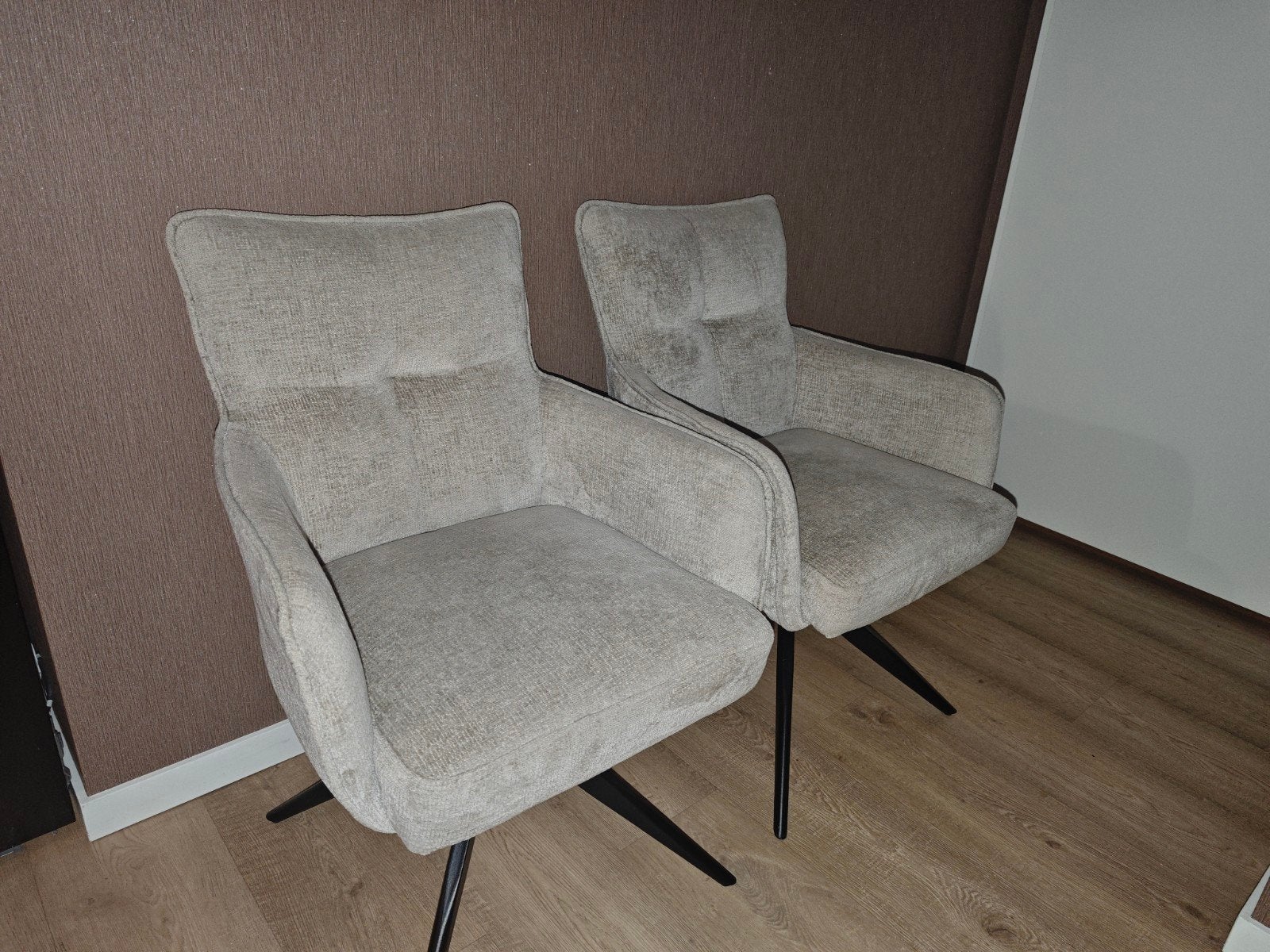 Eetstoelen draaibaar 180gr