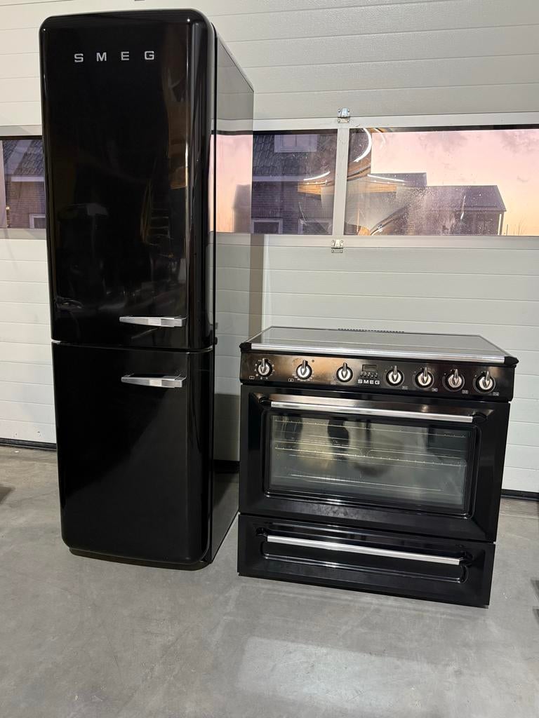 Smeg Koelkast met Vriezer en Fornuis - Zwart Retro Design, Bella, 60 cm of meer, Ophalen of Verzenden, Zo goed als nieuw