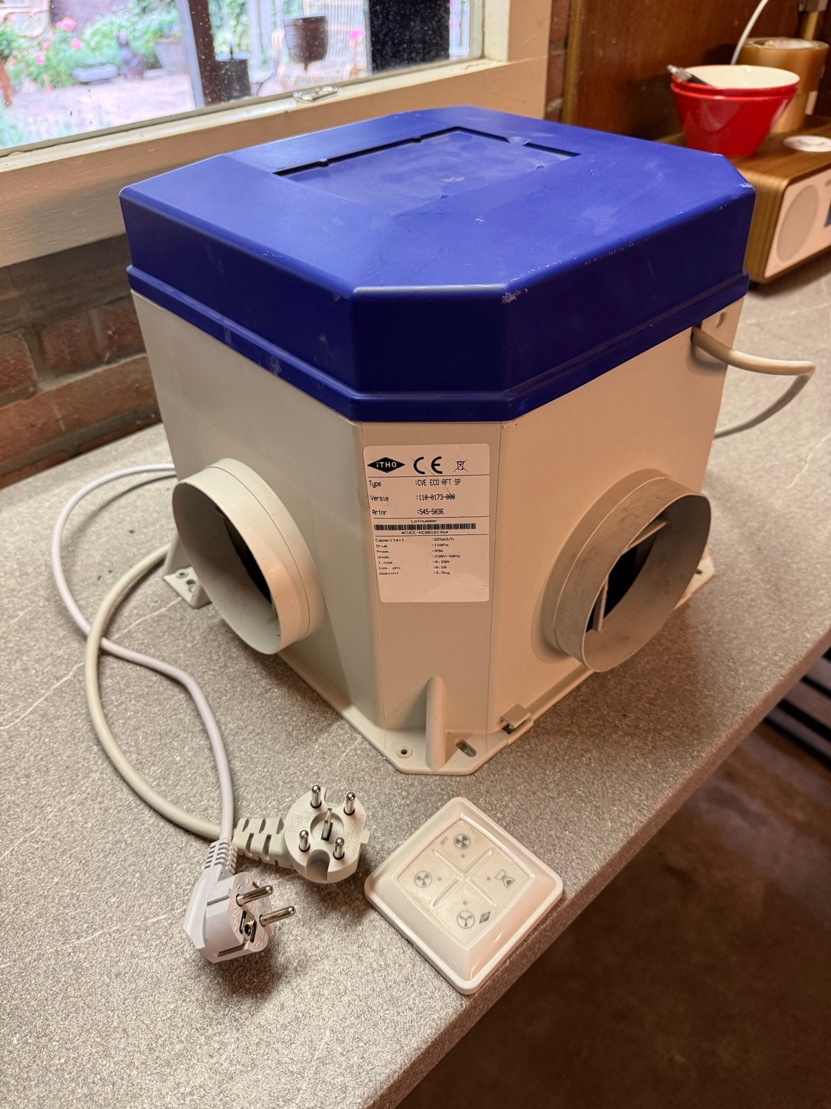 Itho woonhuisventilator met afstandsbediening, Ophalen of Verzenden, Gebruikt, Luchtbehandeling-accessoire