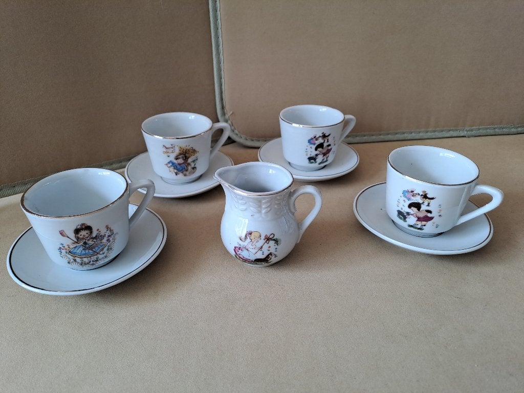 keramisch kindertheeservies, Verzamelen, Ophalen of Verzenden, Gebruikt, Porselein, Bestek