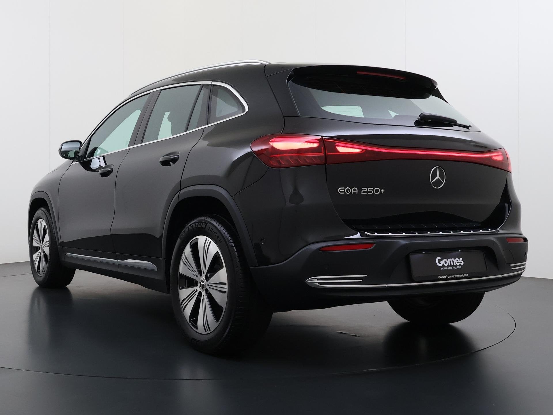 Mercedes-Benz EQA EQA 250+ | Camera | Stoelverwarming | Sfee, Auto's, Stof, Gebruikt, Zwart, Zwart