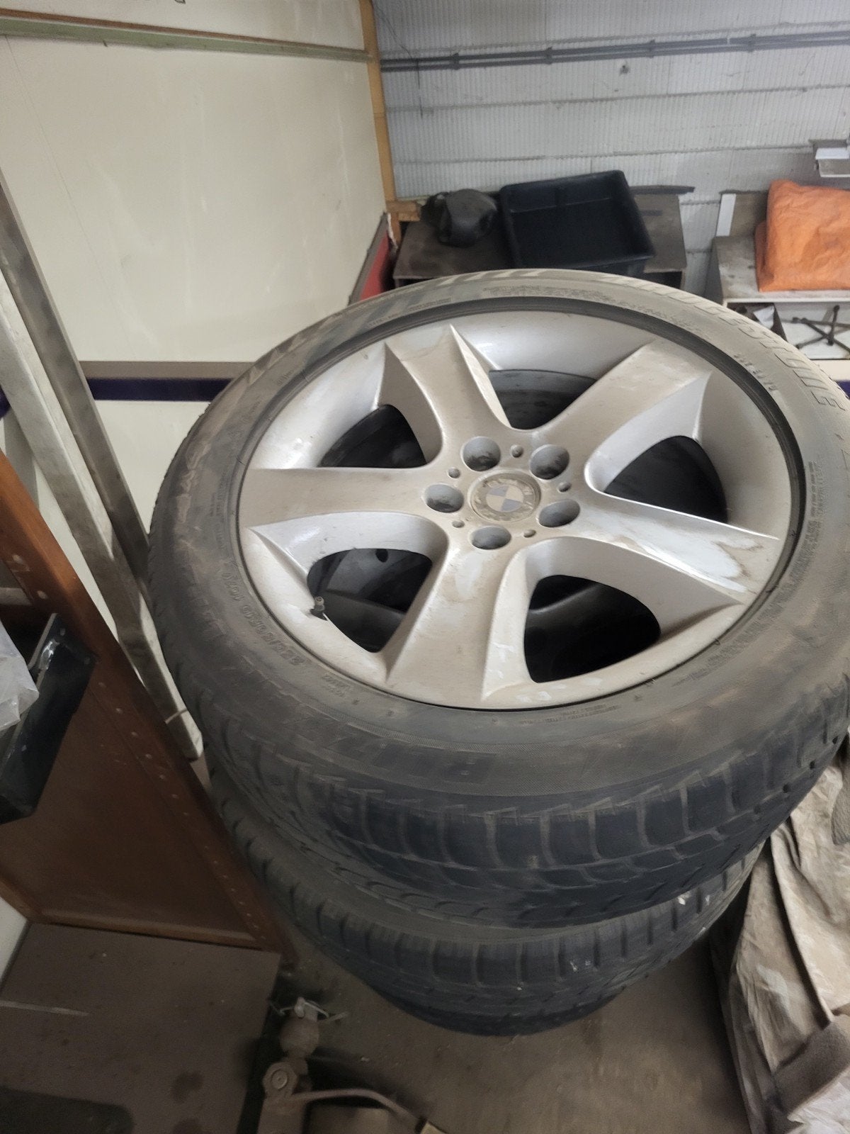 originele BMW x5 velgen met banden, Ophalen, Gebruikt, 255 mm, Banden en Velgen