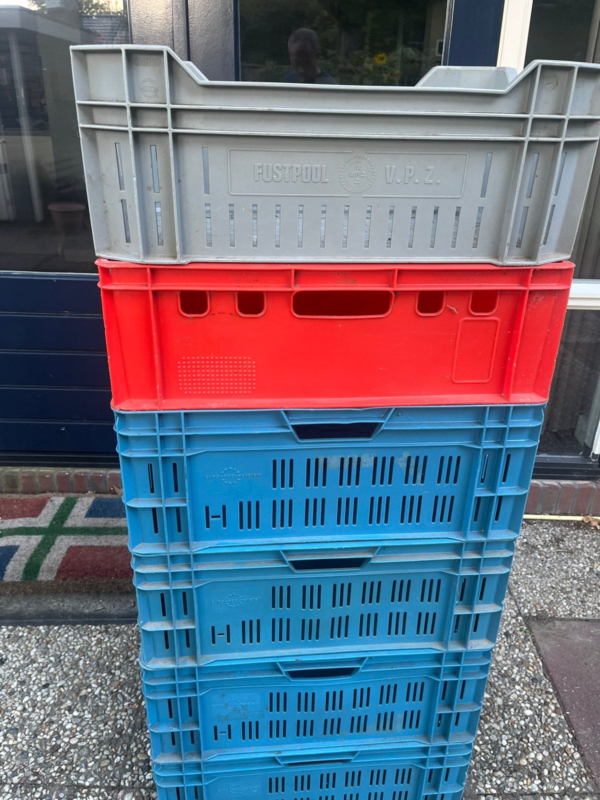 6 kunstof stapelbare euro kratten, Ophalen, 40 tot 60 cm, 50 tot 75 cm, Minder dan 35 cm