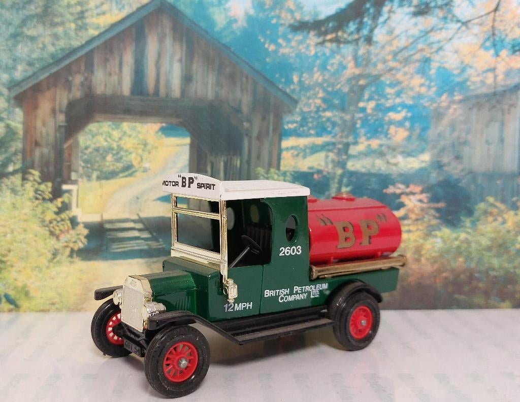 1:35 Ford Model T Tanker "BP" 1912; Matchbox MoY Y-03 v4.1, Ophalen of Verzenden, Gebruikt, Auto, Matchbox