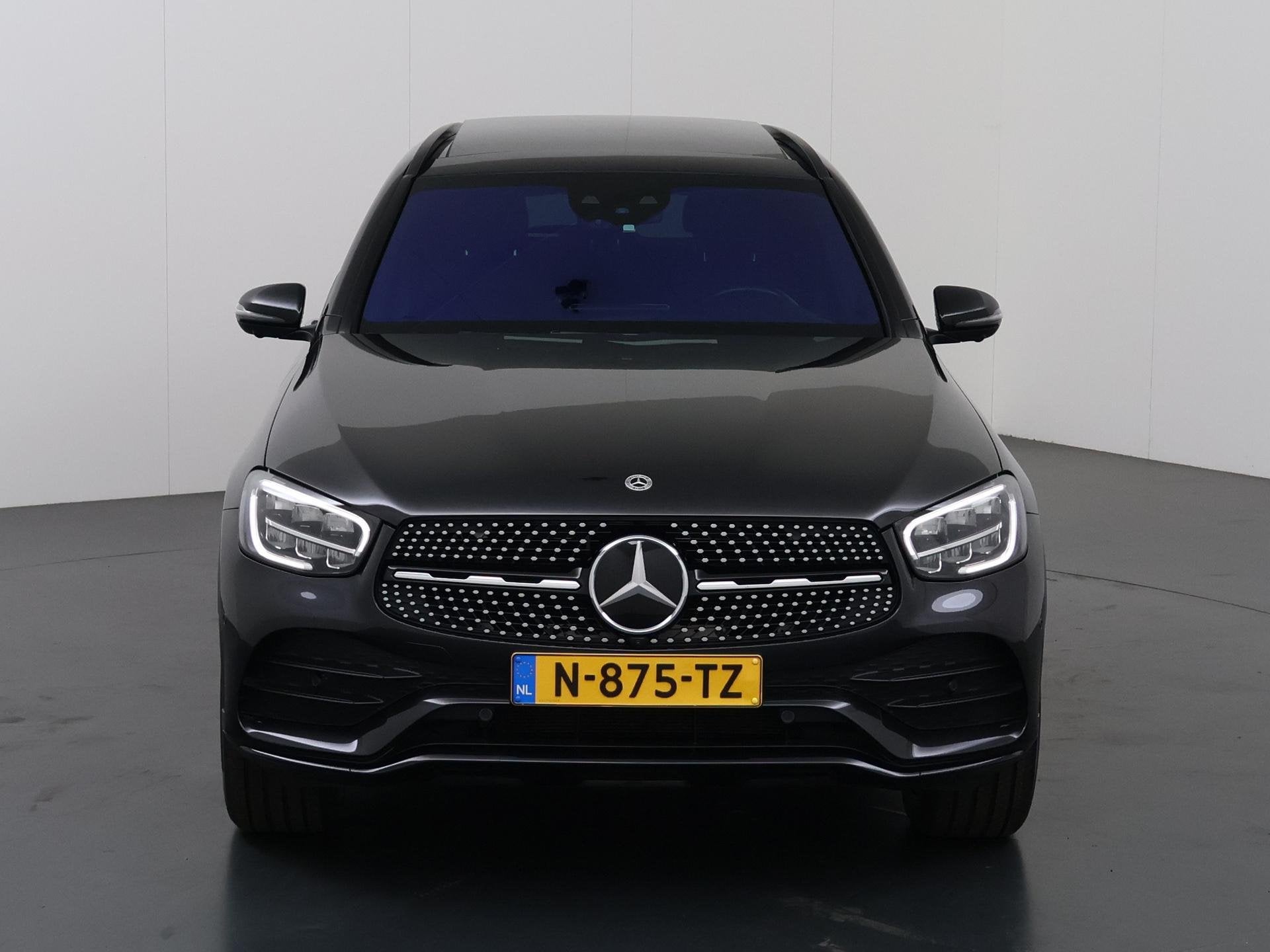 Mercedes-Benz GLC-klasse 300e 4MATIC Business Solution AMG |, Auto's, Automaat, 14 kWh, Gebruikt, 4 cilinders