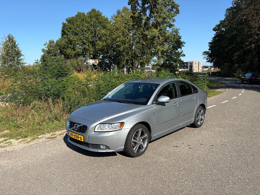 Volvo S40 2.0 2012 Limited Edition Zilver, Zwart, 4 cilinders, S40, Particulier