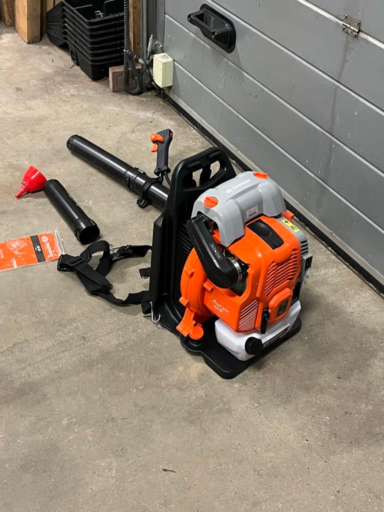 Krachtige Rugbladblazer 4-takt Benzine, Tuin en Terras, Bladblazers, Ophalen, Nieuw, Benzine, Ruggedragen