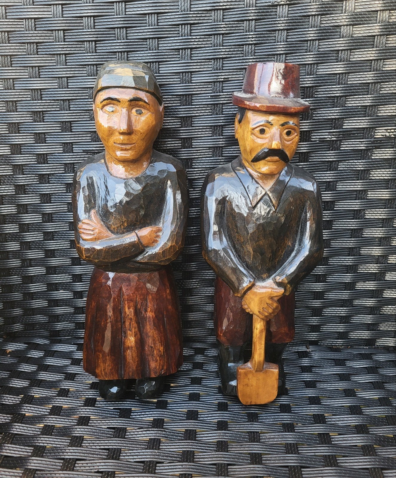 Te koop twee vintage met de hand gemaakte beeldjes, Ophalen of Verzenden
