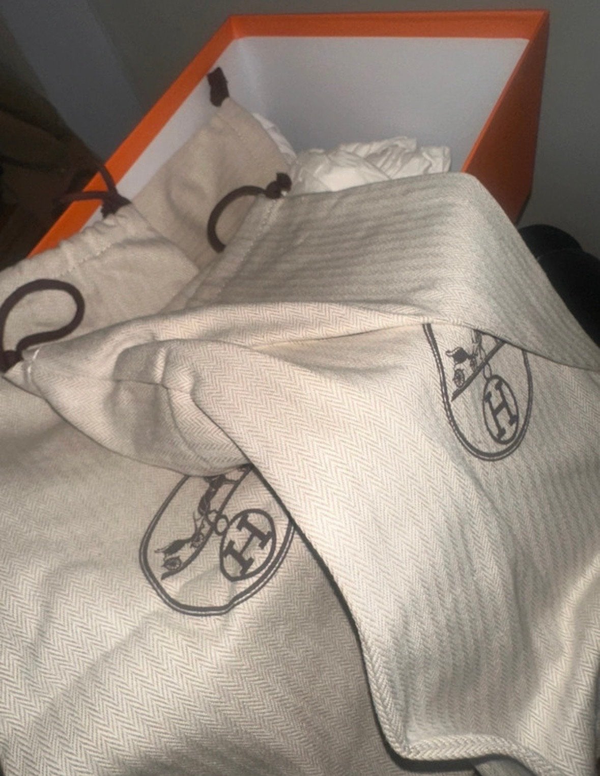Hermès Dames Sneakers - Zo goed als nieuw, Beige, Ophalen of Verzenden, Sneakers of Gympen, Zo goed als nieuw
