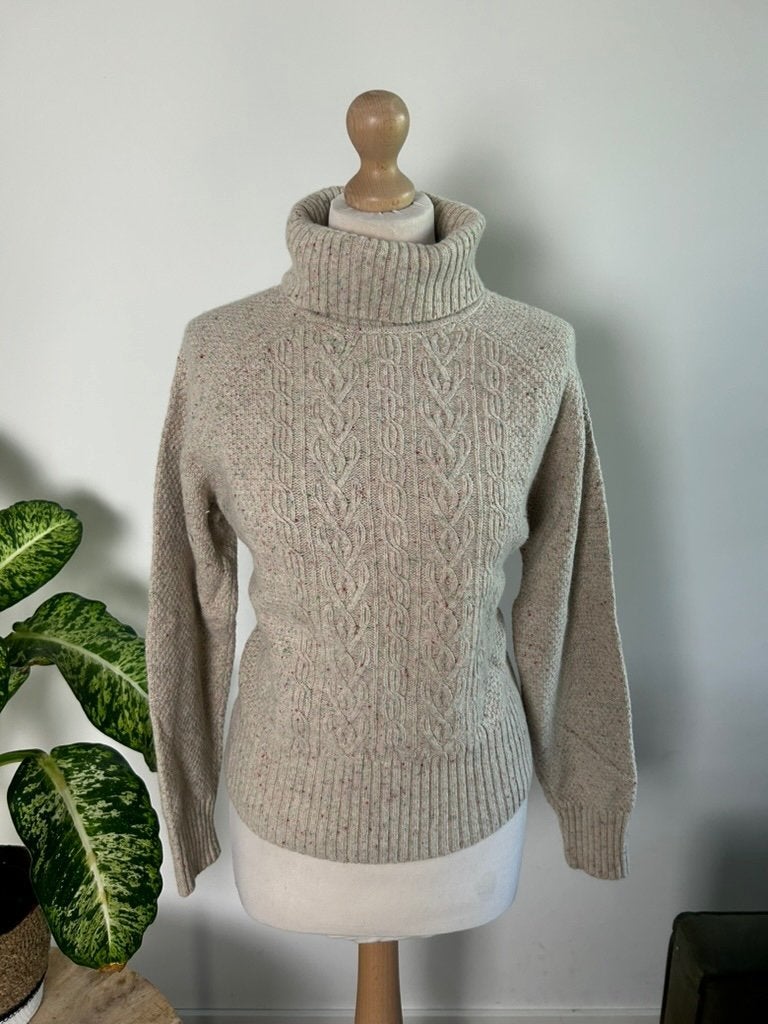 King Louie maat XL mooie creme col trui 3501