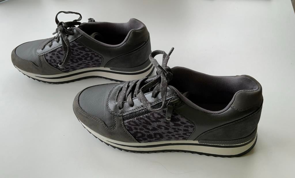 Nieuwe damesschoenen maat 39 van Haren Graceland, Kleding | Dames, Schoenen, Ophalen of Verzenden, Nieuw, Grijs, Sneakers of Gympen