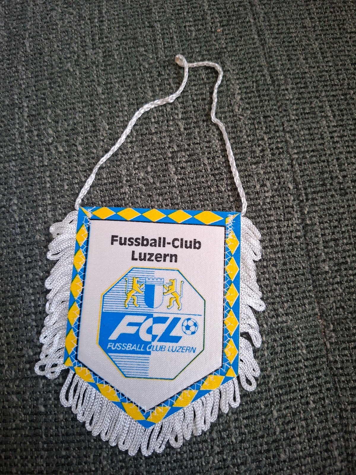 FC Luzern vaantje, Ophalen of Verzenden, Buitenlandse clubs, Vaantje of Sjaal