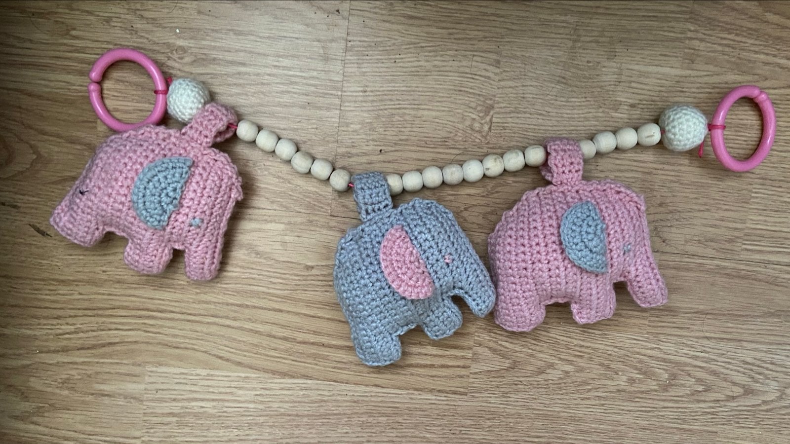 Gehaakte olifantjes wagenspanner/babygymhanger, Ophalen of Verzenden, Zo goed als nieuw, Mobiel