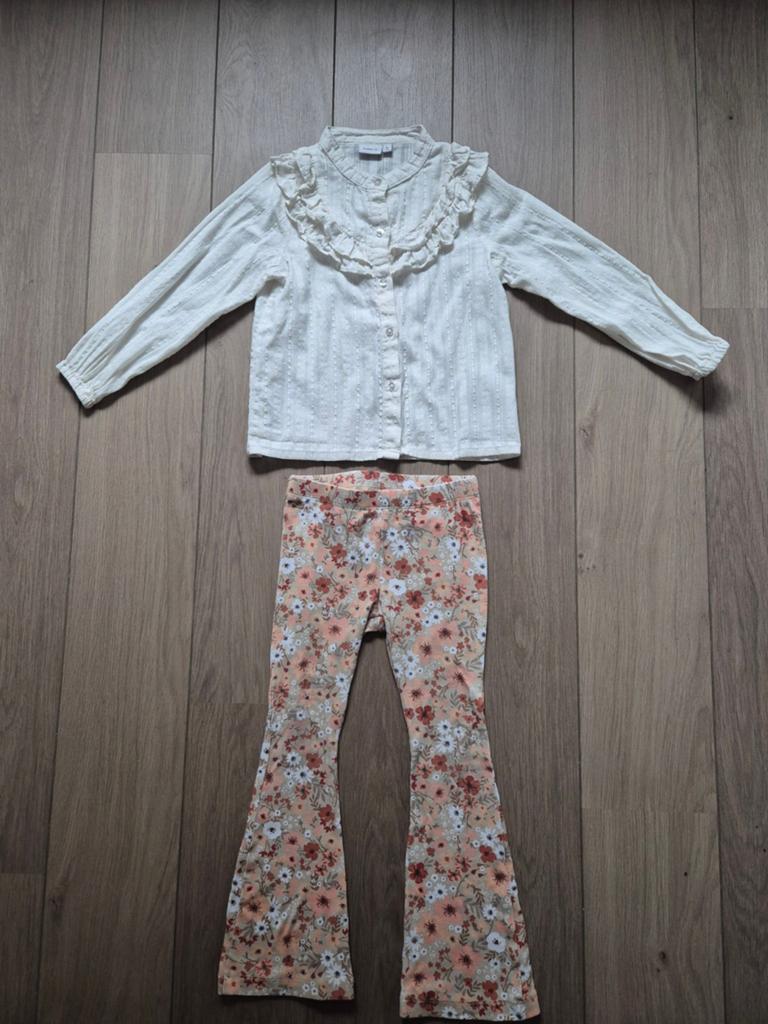 Name it blouse shirt en flaired broekje legging bloemen 110, Kinderen en Baby's, Kinderkleding | Maat 110, Meisje, Ophalen of Verzenden