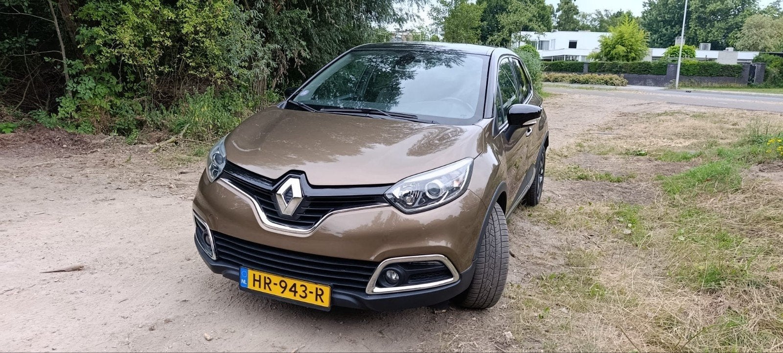 Renault Captur 0.9 TCE 90 2016 Bruin Dynamic Barista, Voorwielaandrijving, 898 cc, Bruin, 49 €/maand