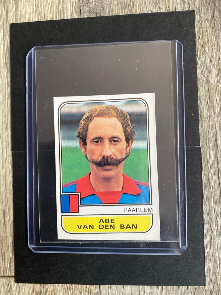 Panini Voetbal 82 - Abe van den Ban (HFC Haarlem), Verzamelen, Ophalen of Verzenden, Gebruikt, Overige binnenlandse clubs, Poster, Plaatje of Sticker