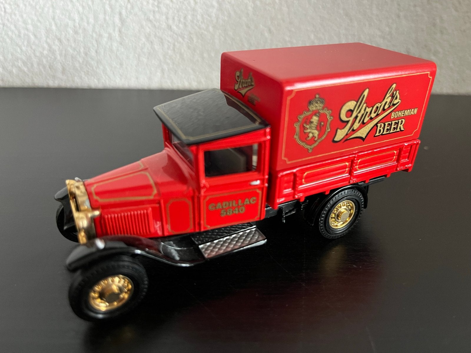 Matchbox YGB20 Stroh's 1932 Ford AA Delivery Van, Ophalen of Verzenden, Zo goed als nieuw, Bus of Vrachtwagen