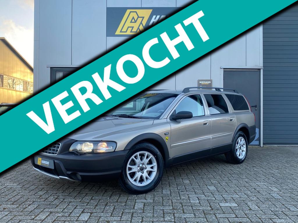 Volvo XC70 2.5 T | Leder | Cruise | Youngtimer, Automaat, XC70, 2521 cc, Leder