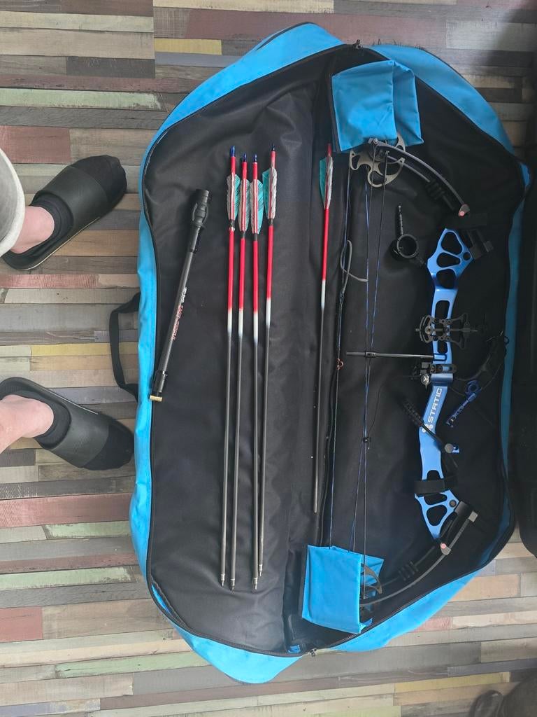 Compoundboog set met pijlen en tas  vaste prijs 200 euro, Ophalen of Verzenden