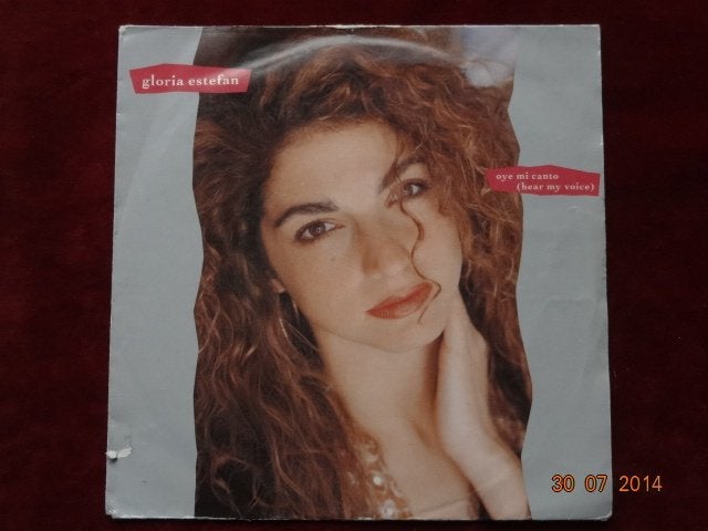 Gloria Estefan - Oyo mi canto  (7"), Gebruikt, Fotohoes, 7 inch, Ophalen of Verzenden