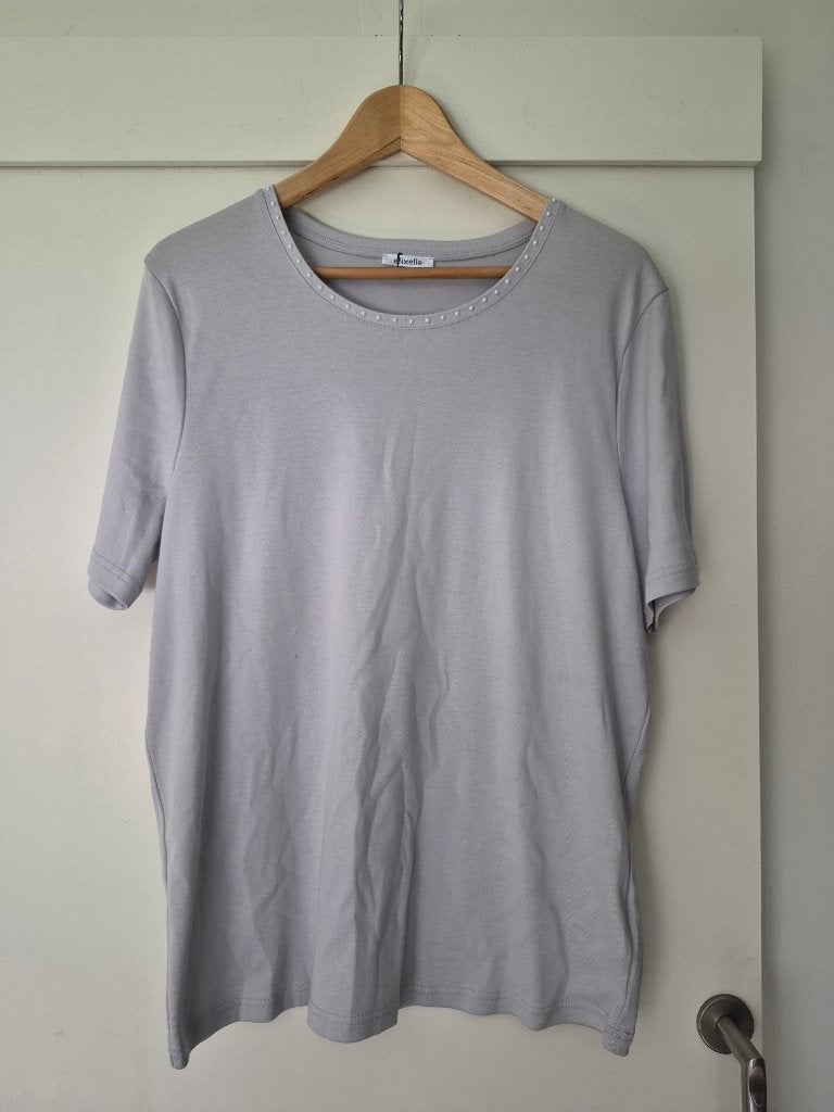Prachtig tshirt van efixelle maat 44 46, Blauw, Maat 42/44 (L), Nieuw, Ophalen of Verzenden