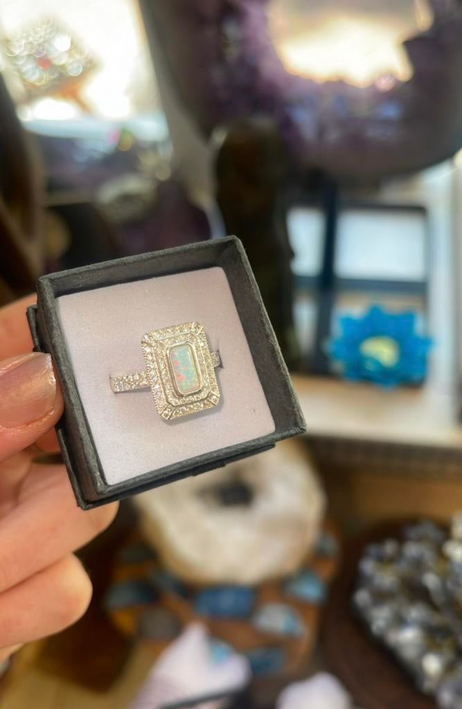 Ring opaal maat 18 925, Sieraden, Tassen en Uiterlijk, Antieke sieraden, Hanger, Zilver, Ophalen of Verzenden