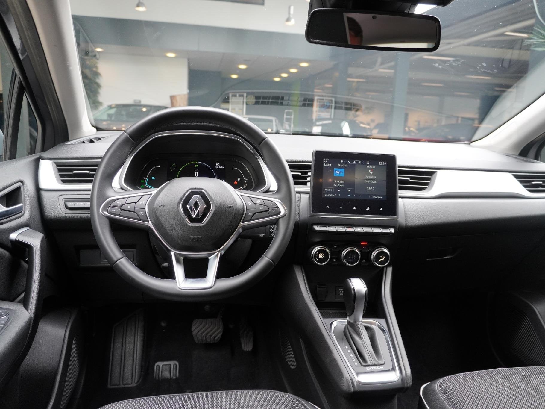 Renault Captur 1.6 E-Tech Hybrid 145 Intens AUTOMAAT / CRUIS, Auto's, 145 pk, Gebruikt, 715 kg, Leder en Stof