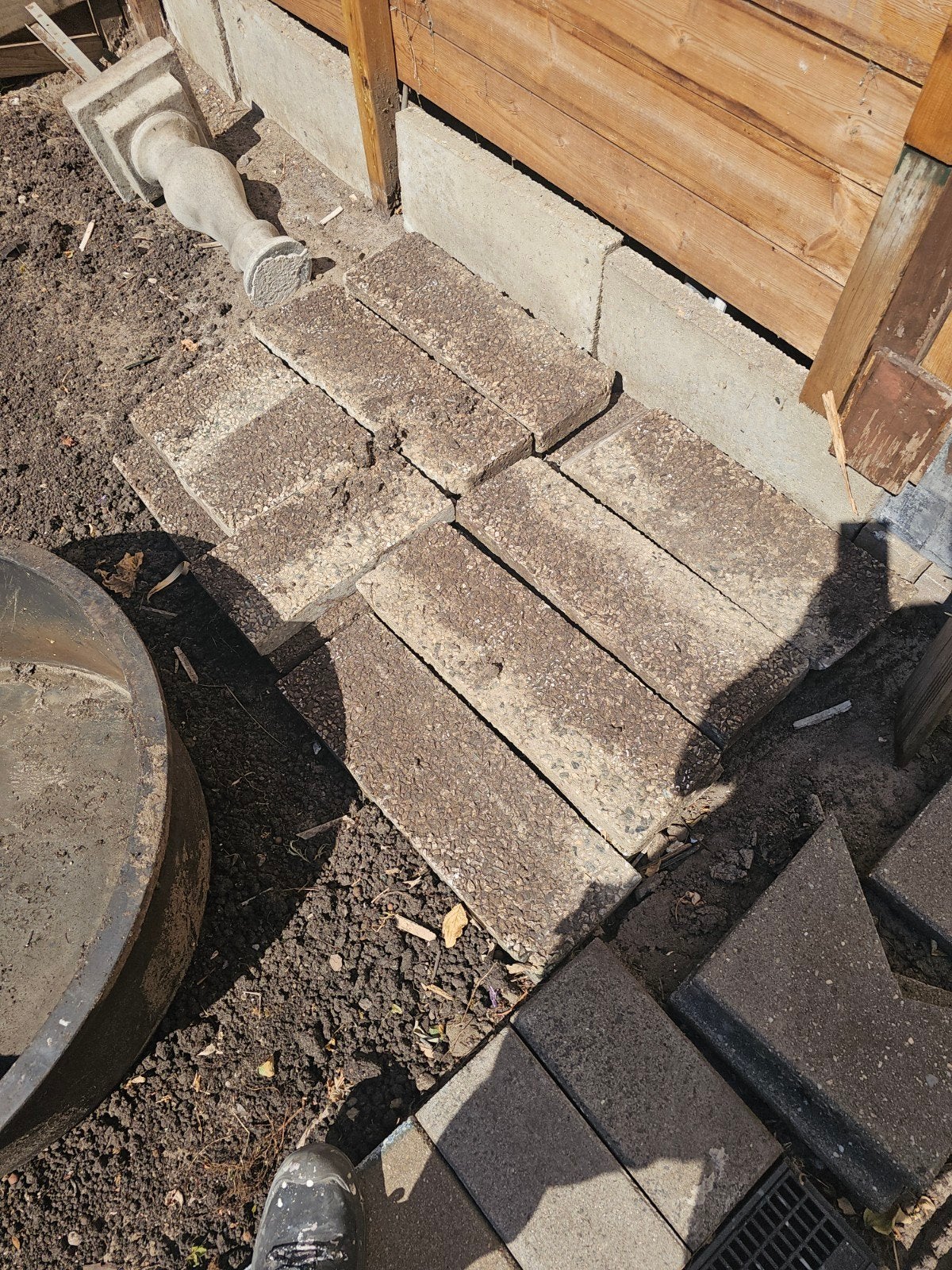 grindtegels halve,kunnen als opsluitbanden gebruikt worden., Ophalen, Gebruikt, Beton, Terrastegels