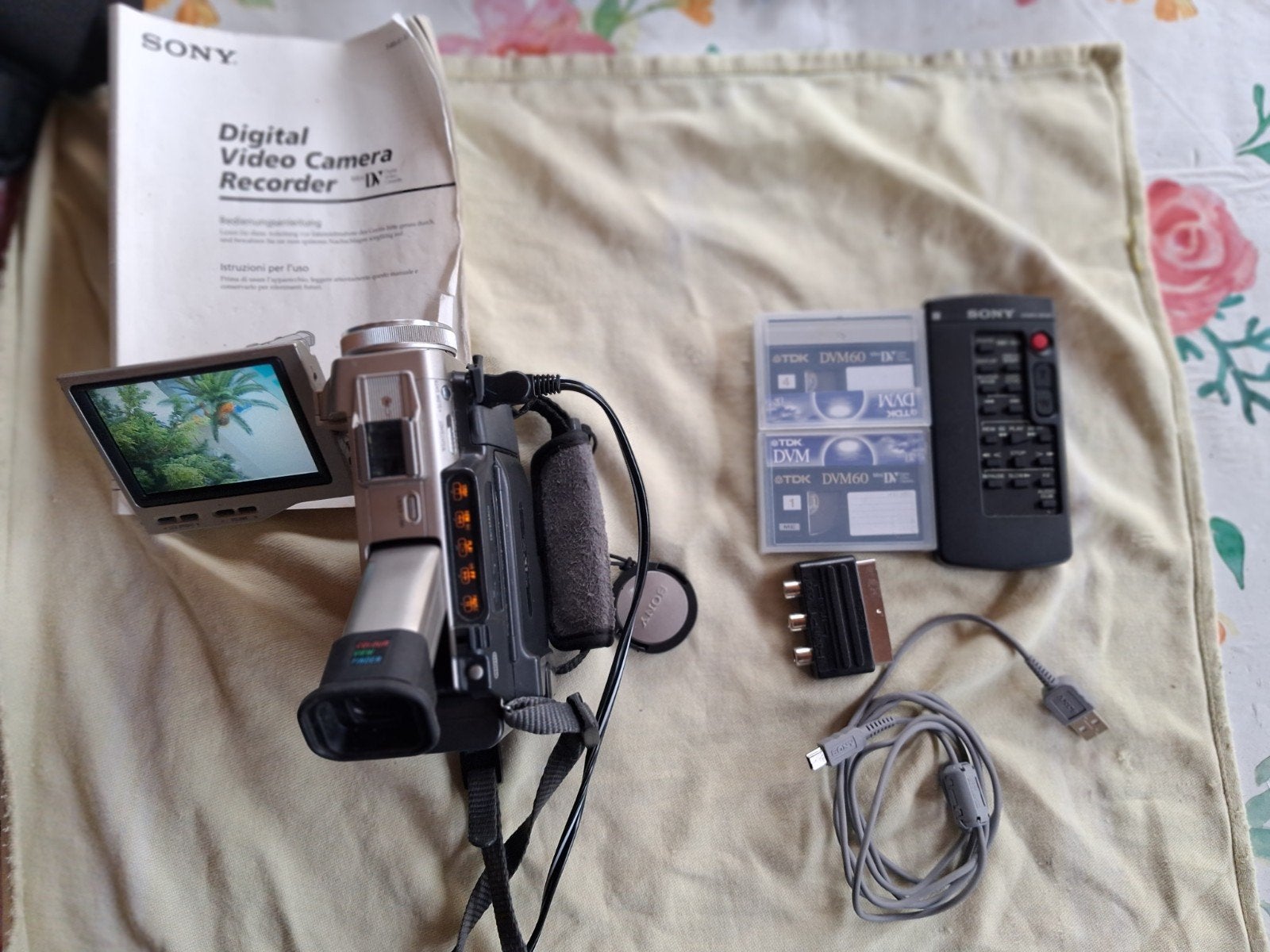 Sony Digitale Video Camera Mini DV - DCR-TRV -8e, Mini dv, Gebruikt, 20x of meer, Ophalen of Verzenden