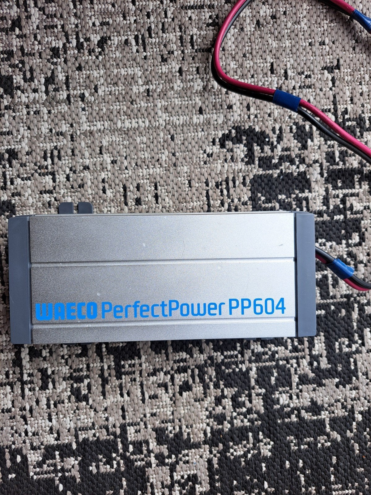 WAECO PerfectPower PP604 Omvormer / Inverter 24V naar 230V, Ophalen of Verzenden, Gebruikt