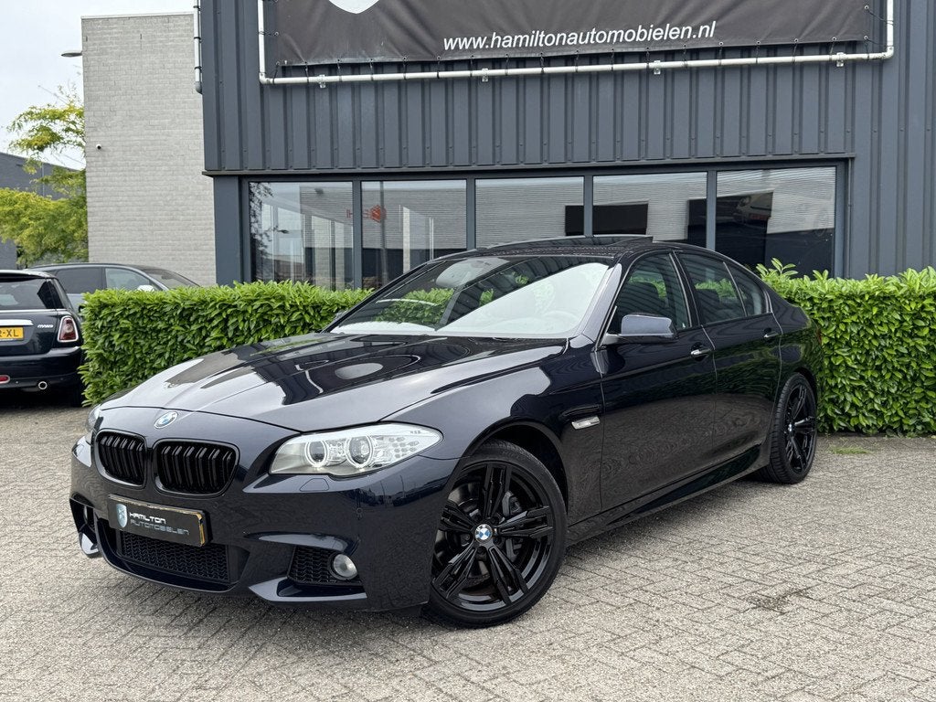 BMW 5 Serie 528i 245pk M-Sportpakket Schuifdak Nl Auto!, Euro 5, Achterwielaandrijving, Gebruikt, Zwart