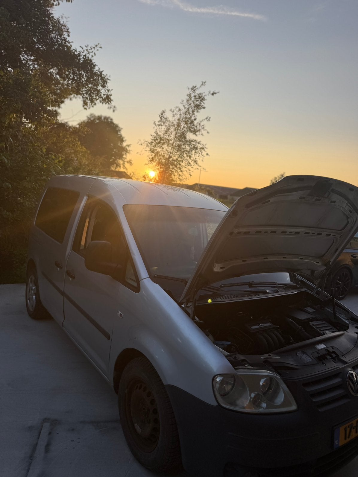 Volkswagen Caddy 1.6 Life 75KW Kombi 2004 Grijs, Auto's, Voorwielaandrijving, 4 cilinders, Volkswagen, Handgeschakeld
