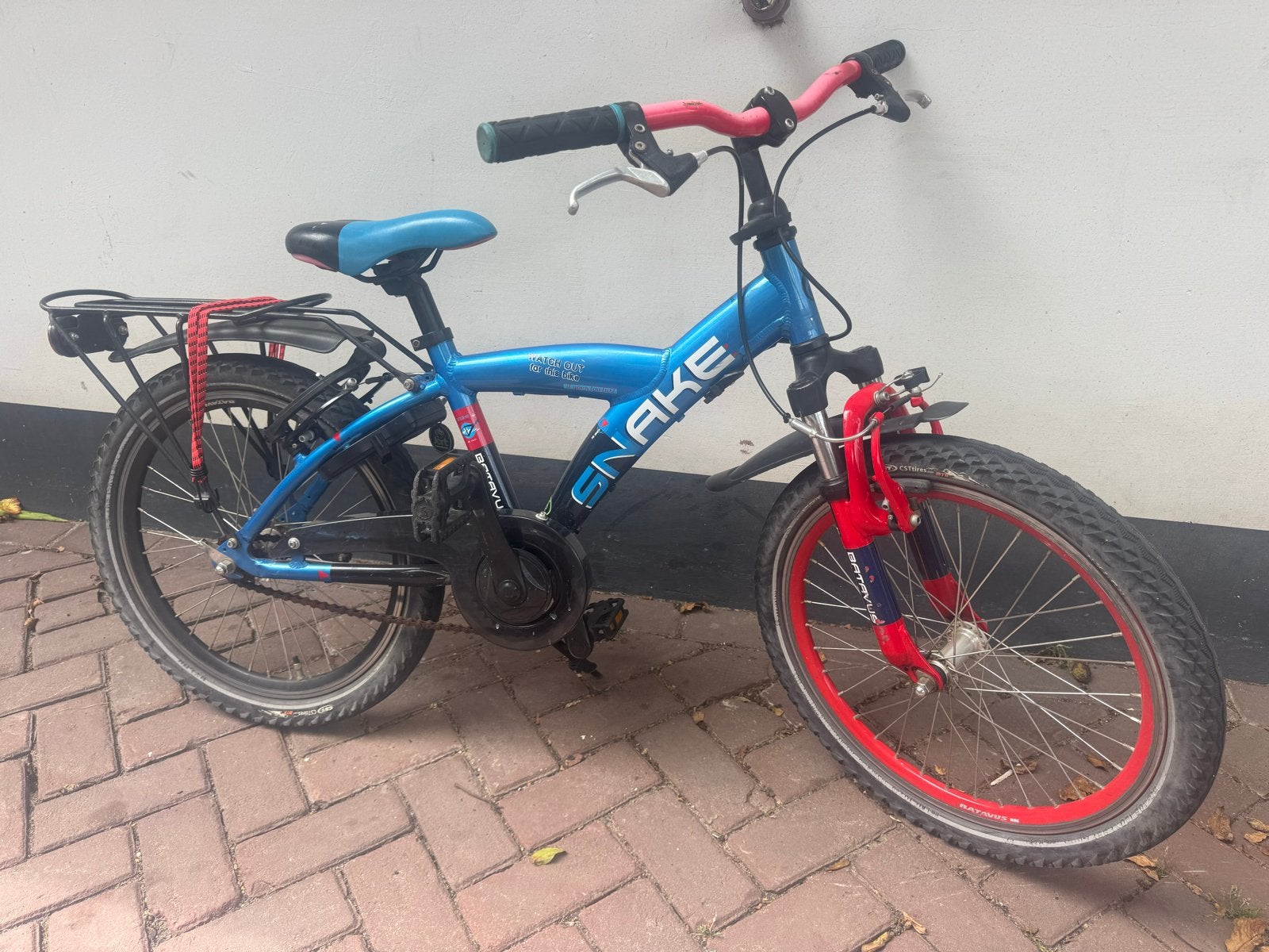 Batavus Snake kinderfiets 20 inch - Blauw/Rood jongengsfiets, Fietsen en Brommers, Ophalen, Gebruikt, Velgrem, 20 inch of meer