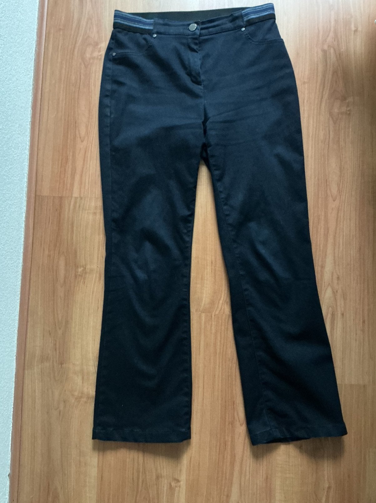 Broek mt 40 TONI donkerblauw rekbare tailleband 1x gedragen, Maat 38/40 (M), Blauw, Ophalen of Verzenden, Zo goed als nieuw