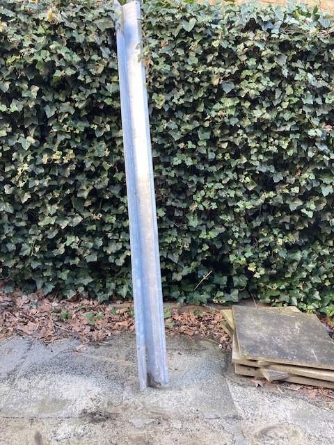 2 st. Gegalvaniseerde stalen lateien, Ophalen, Gebruikt, Overige metalen
