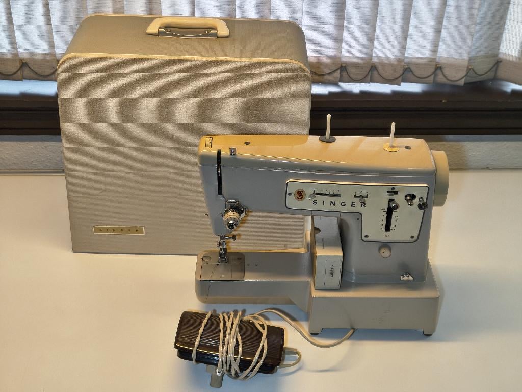 Singer 437 naaimachine, Ophalen of Verzenden
